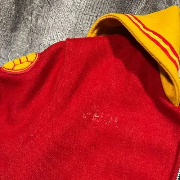 American Vintage Red and Yellow Jacket - Picture 6 of 12